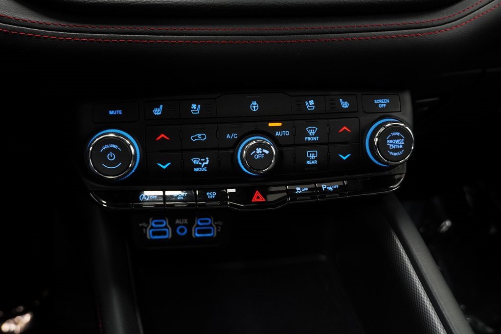 Certified 2024 Dodge Durango GT image 33