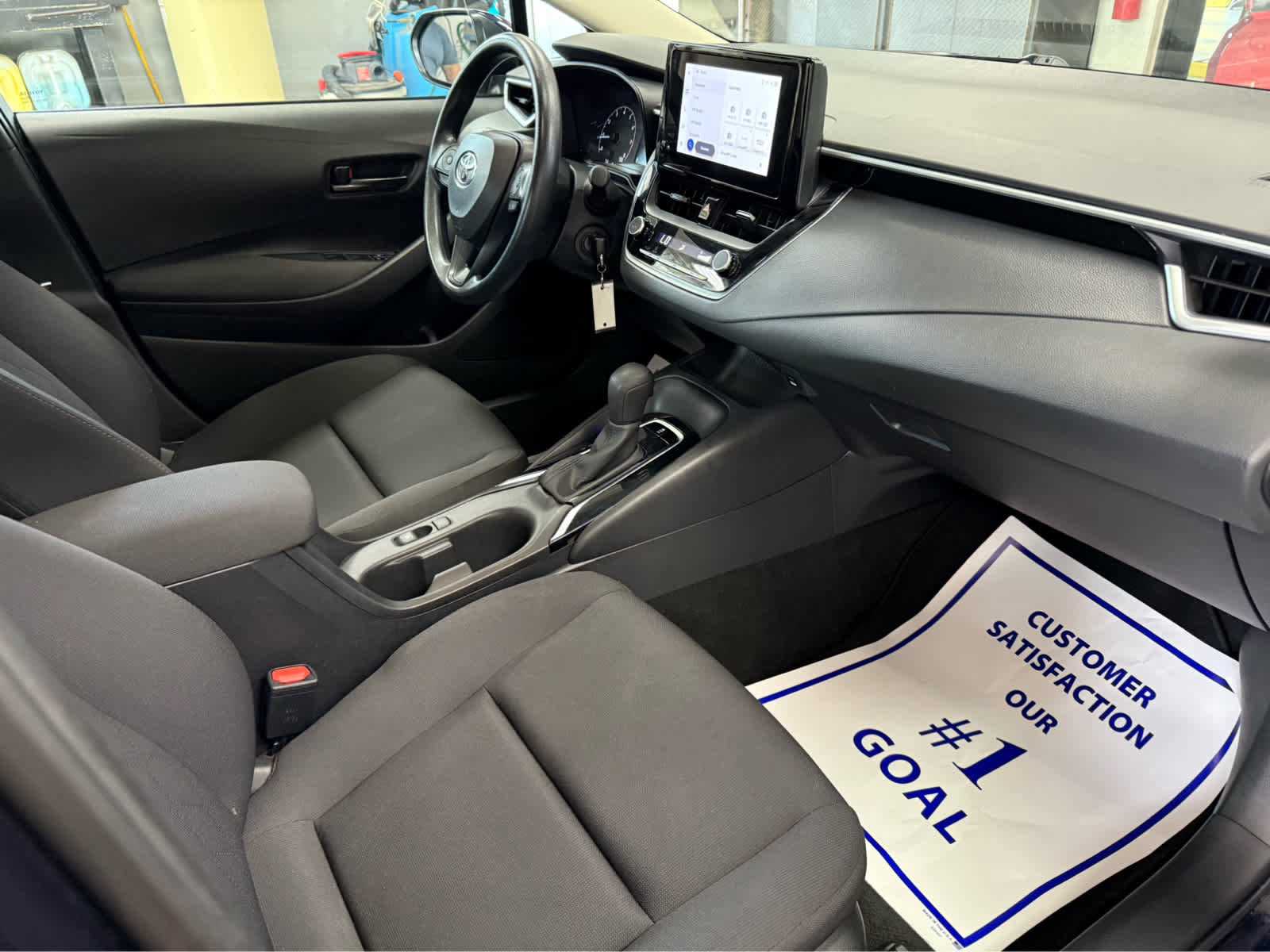 Used 2024 Toyota Corolla LE image 26