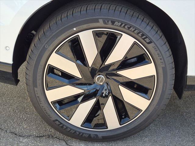 New 2026 Volvo EX90 Plus AWD/4WD image 6