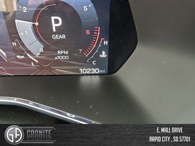 Used 2024 GMC Canyon Elevation w/ Convenience Package image 16