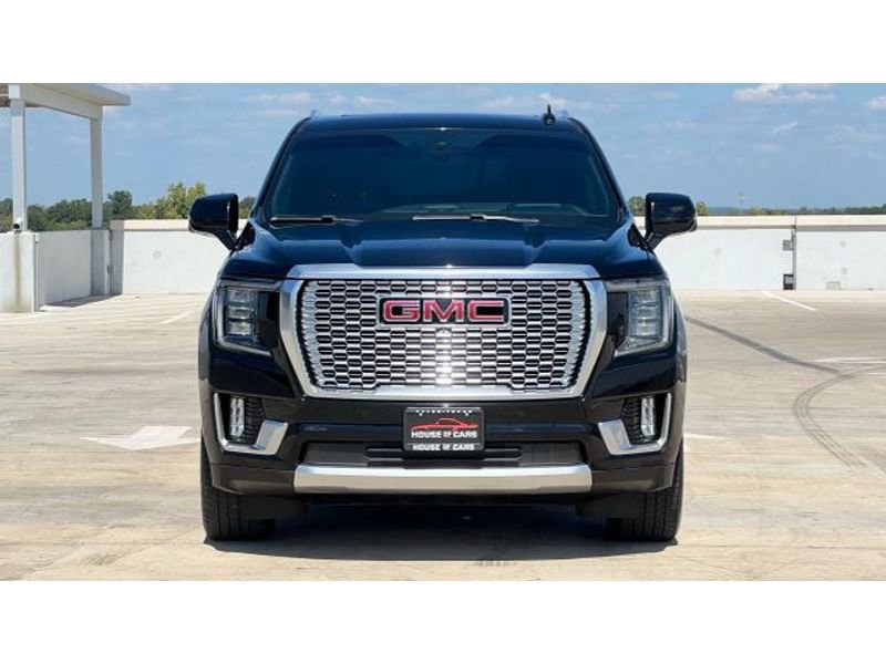 Used 2021 GMC Yukon Denali w/ Denali Premium Package image 4
