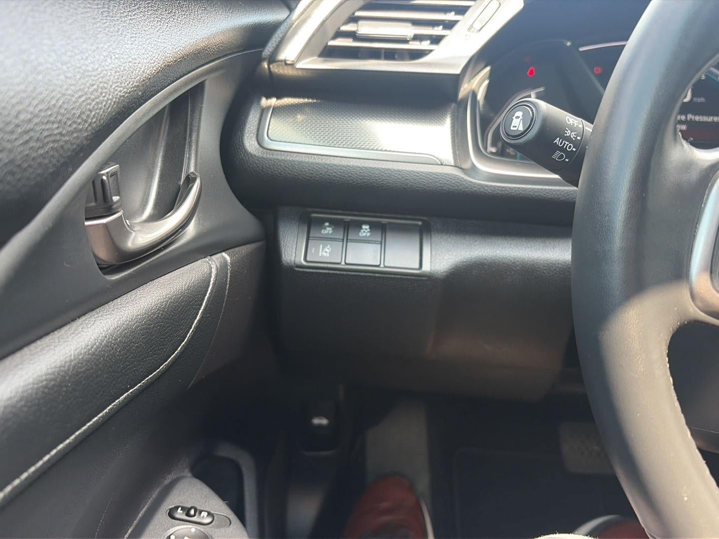 Used 2019 Honda Civic EX-L image 16