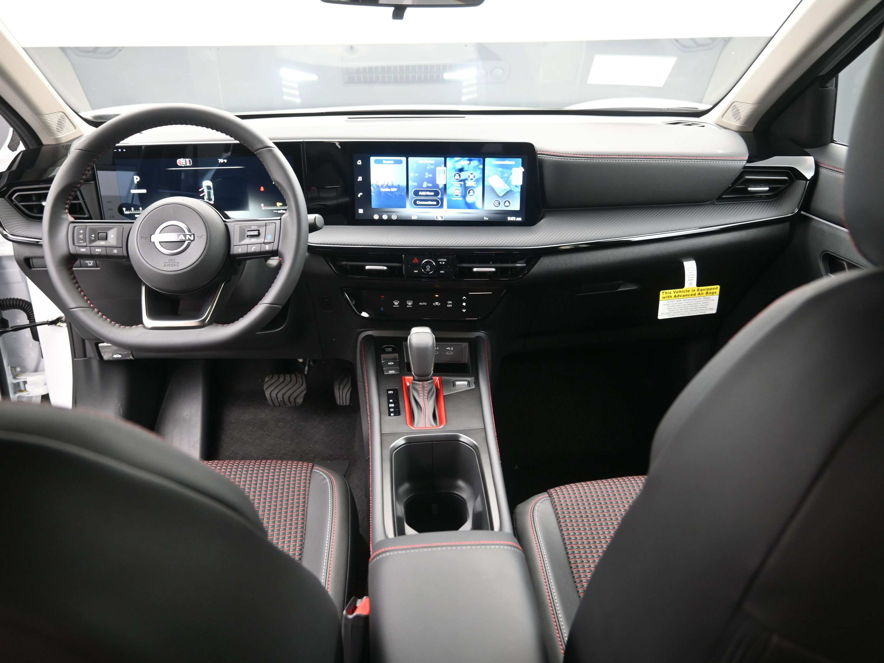 New 2026 Nissan Kicks SR image 18