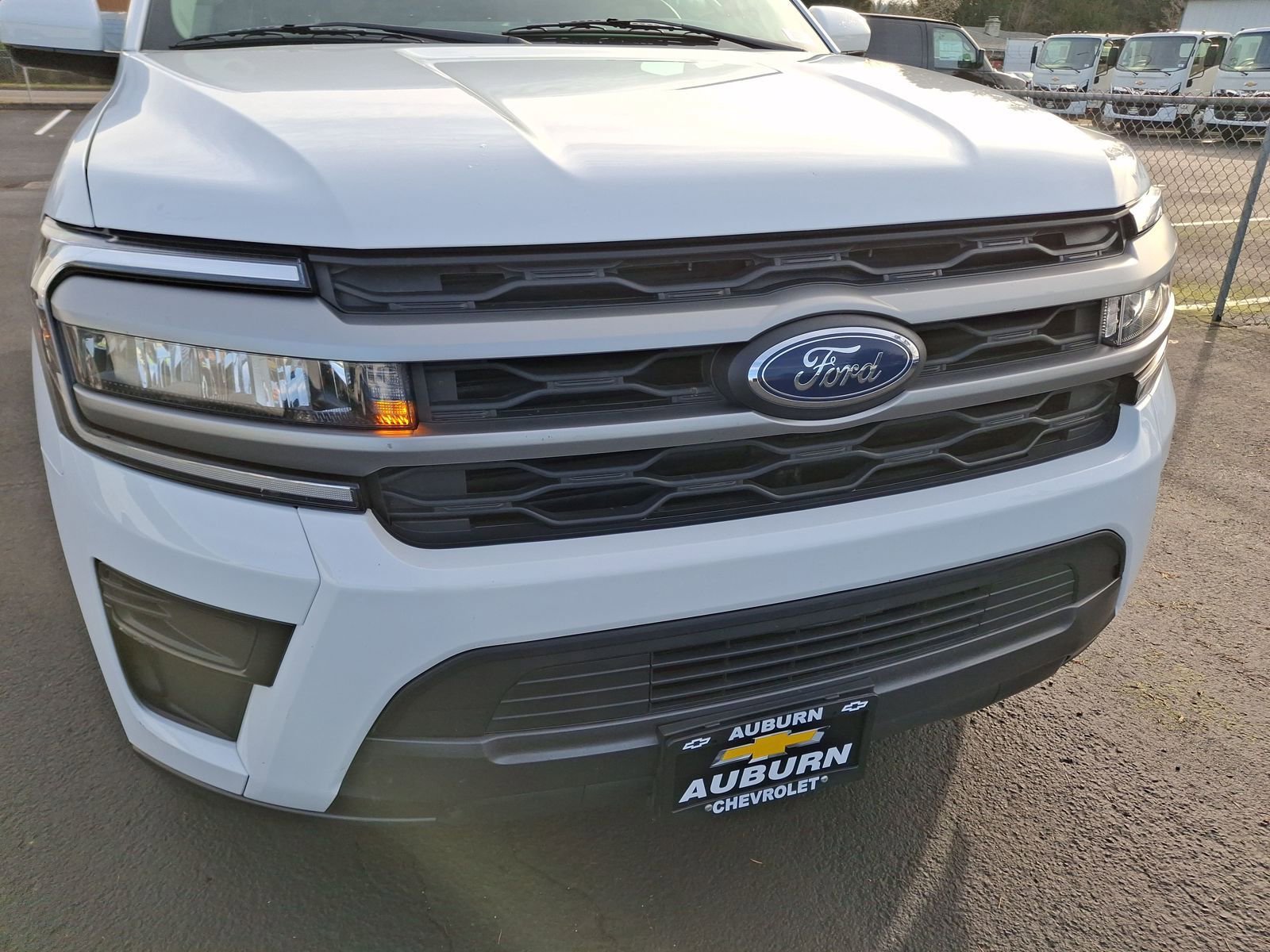 Used 2024 Ford Expedition XLT image 27