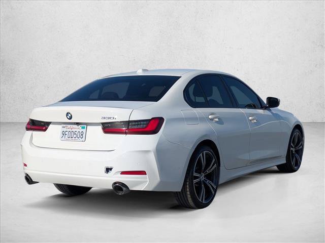 Used 2023 BMW 330i Sedan w/ Premium Package RWD image 5
