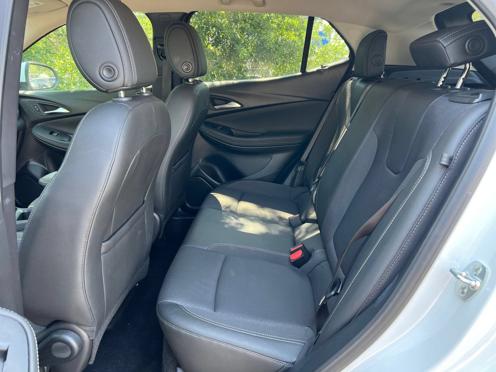 Used 2025 Buick Encore GX Preferred FWD image 35