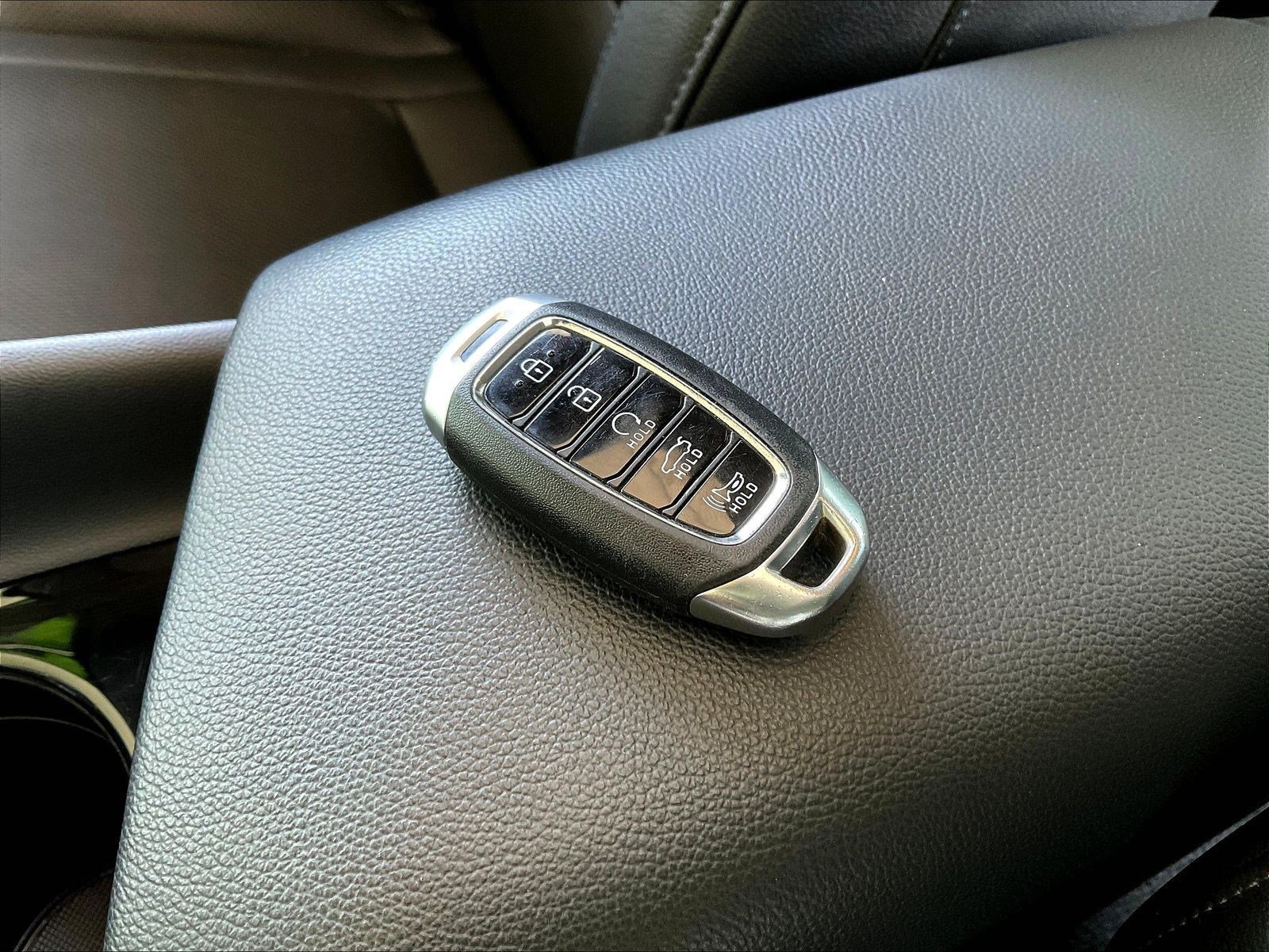 Used 2021 Hyundai Elantra Limited FWD image 31