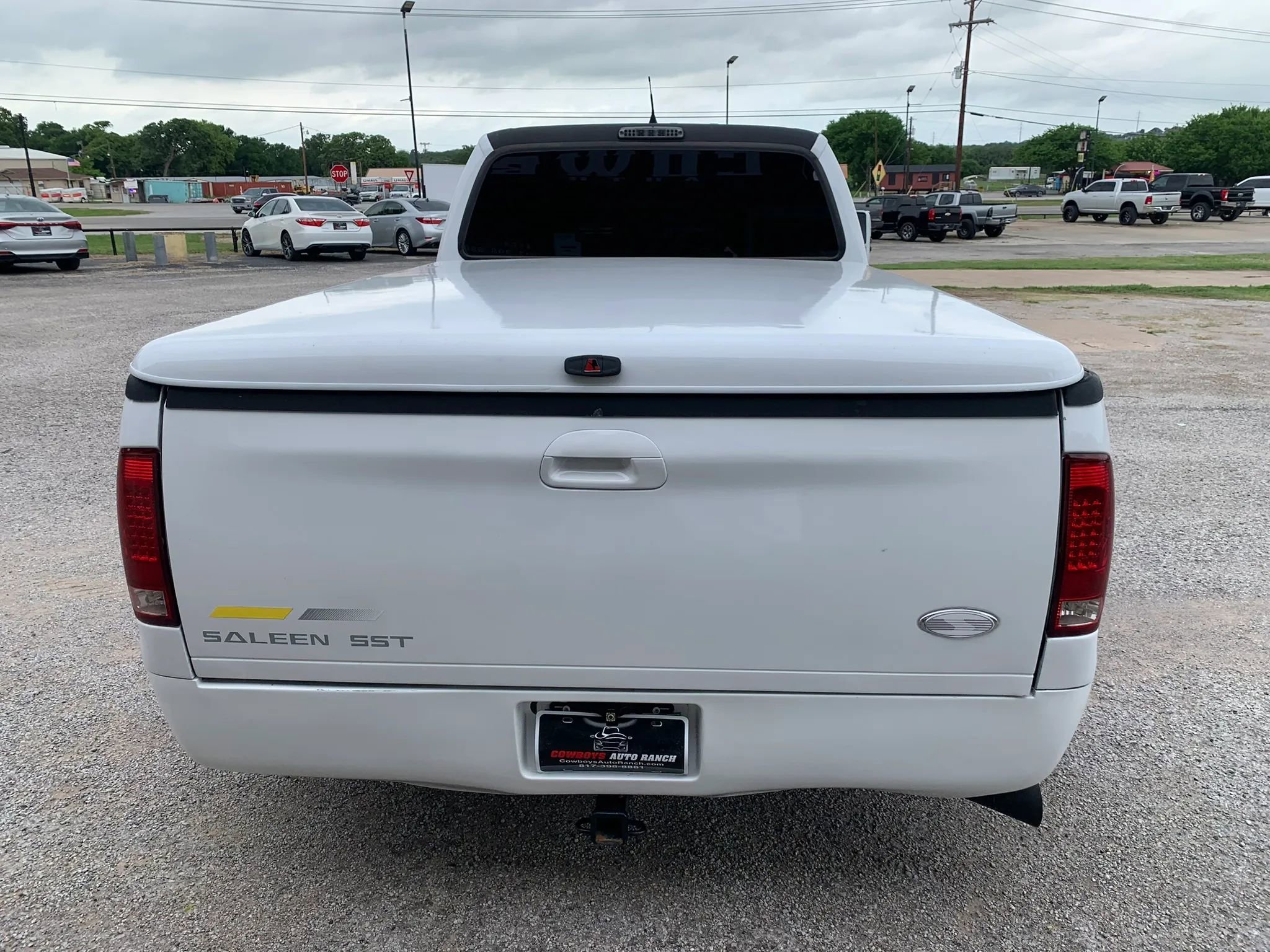 Used 2003 Ford F350 Lariat image 10