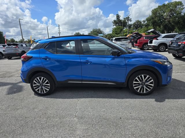 Used 2024 Nissan Kicks SR FWD image 3