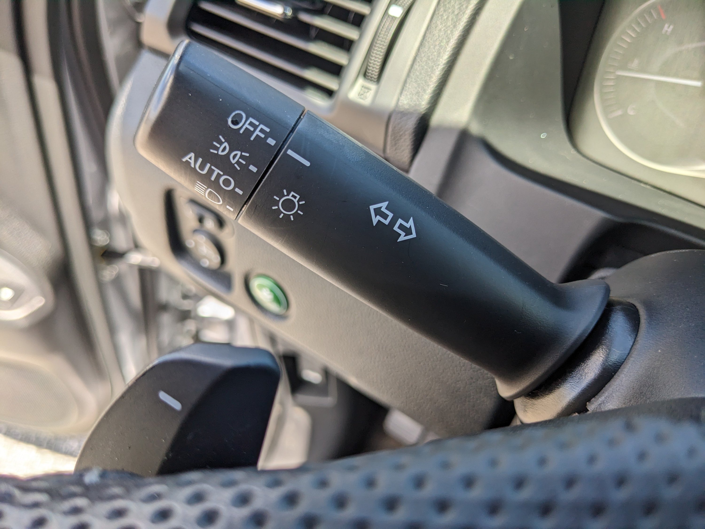 Used 2023 Honda Passport EX-L image 31