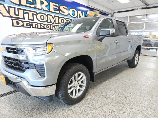 New 2026 Chevrolet Silverado 1500 LT image 1
