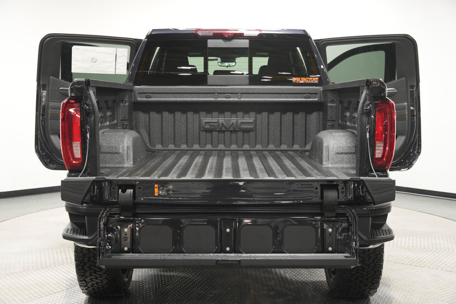 New 2026 GMC Sierra 1500 AT4 w/ AT4 Premium Package AWD/4WD image 15
