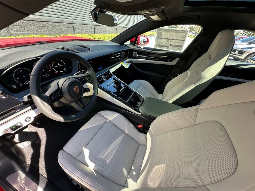 Used 2026 Porsche Panamera 4 AWD/4WD image 4