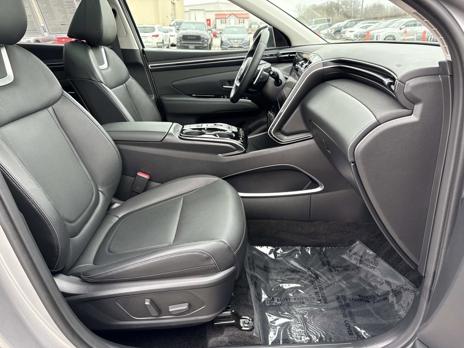 Used 2024 Hyundai Tucson Limited AWD/4WD image 19