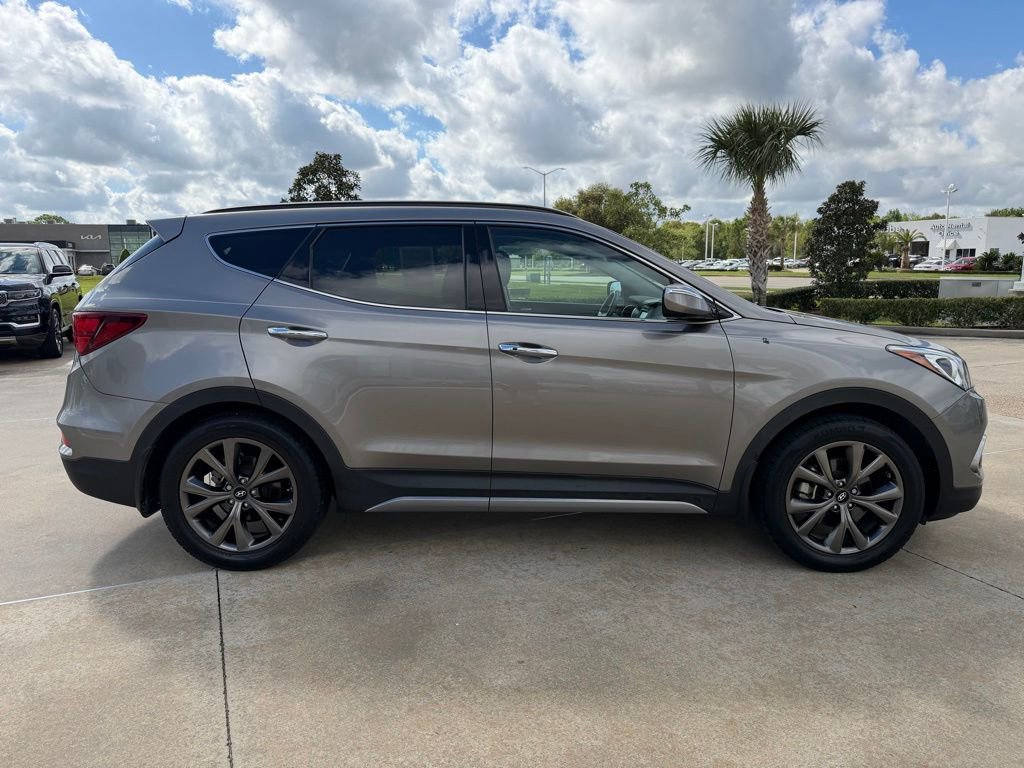 Used 2017 Hyundai Santa Fe Sport image 6
