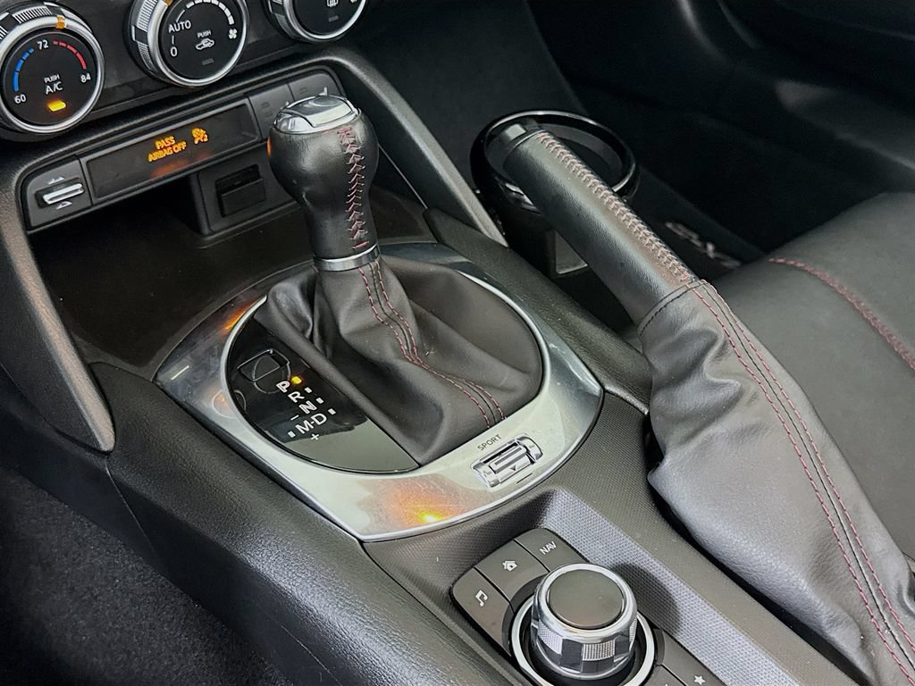 Used 2017 MAZDA MX-5 Miata RF Grand Touring RWD image 18
