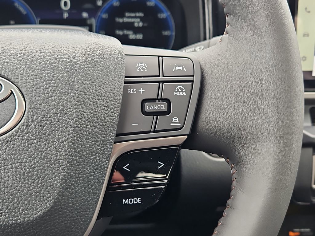 New 2026 Toyota Camry Hybrid AWD/4WD image 18
