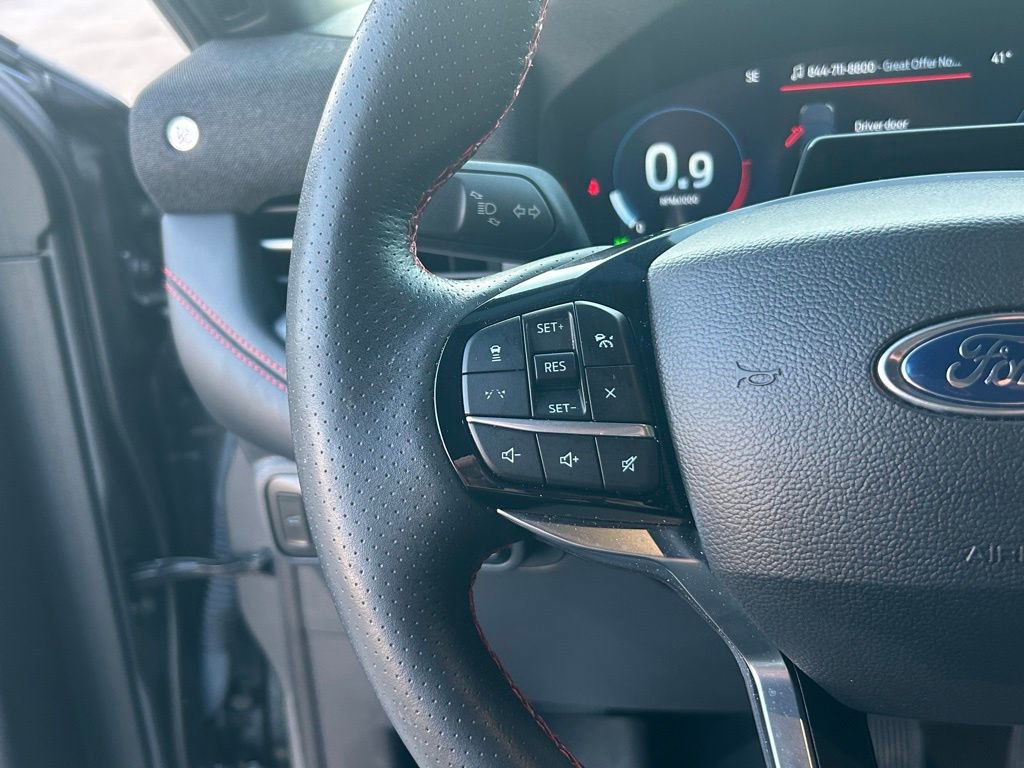 Used 2025 Ford Explorer ST-Line w/ Premium Package image 37