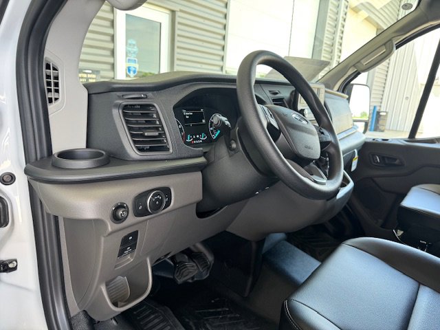 New 2025 Ford Transit 250 Low Roof image 9