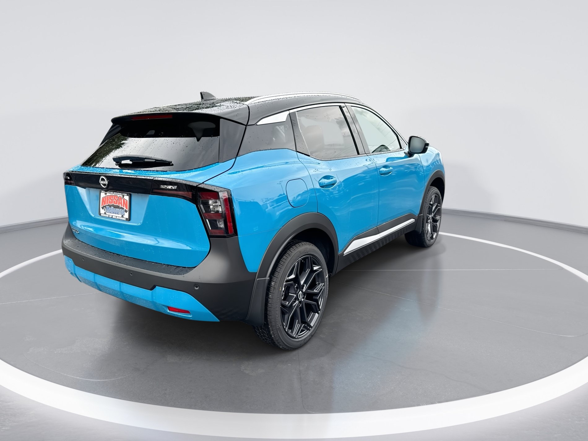 New 2027 Nissan Kicks SR FWD image 4