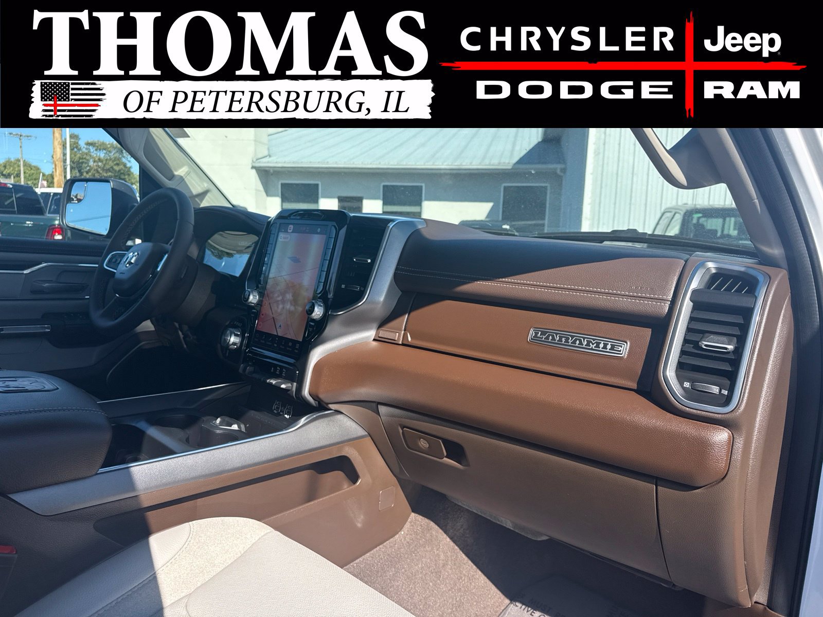 Used 2025 RAM 1500 Laramie AWD/4WD image 31