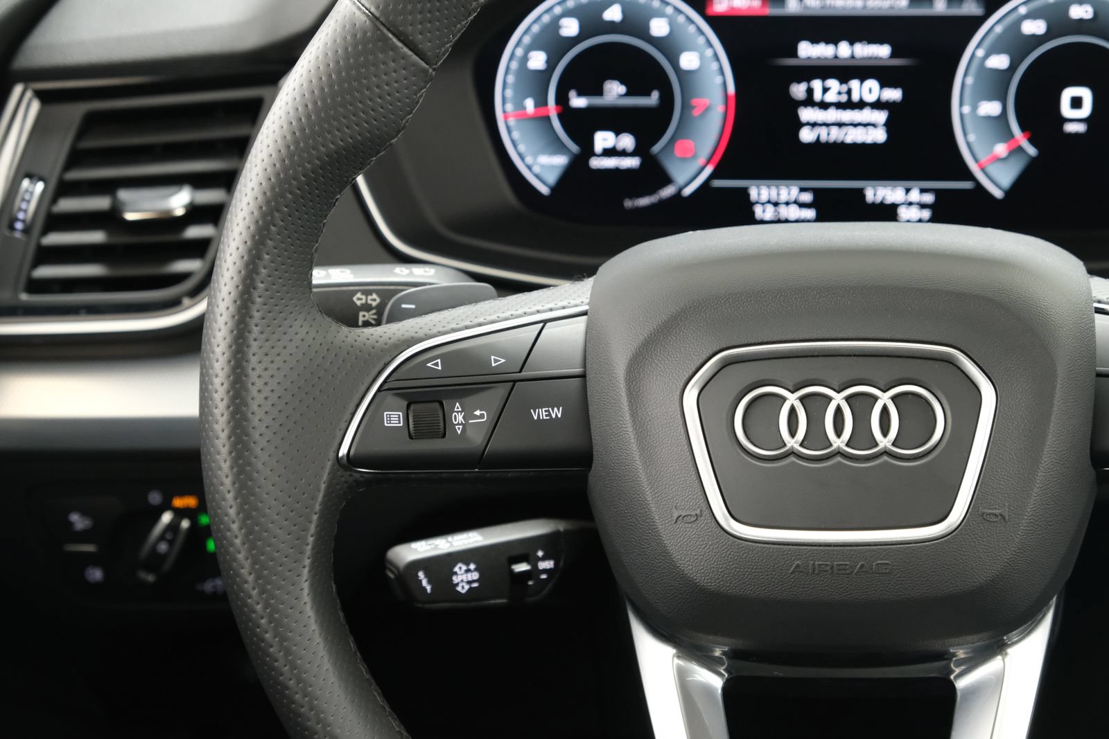 Used 2024 Audi Q5 2.0T Premium Plus AWD/4WD image 12