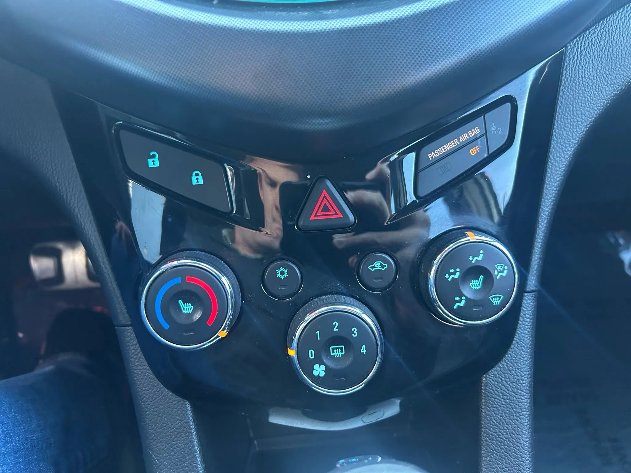 Used 2013 Chevrolet Sonic RS FWD image 9