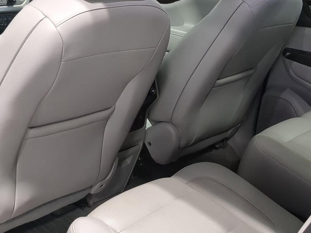 Used 2019 GMC Acadia SLT image 22