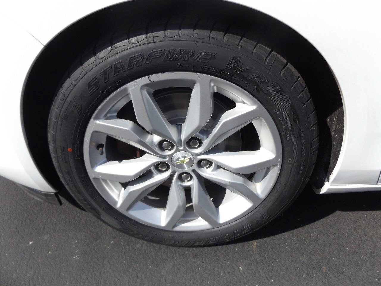 Used 2017 Chevrolet Impala LT image 31