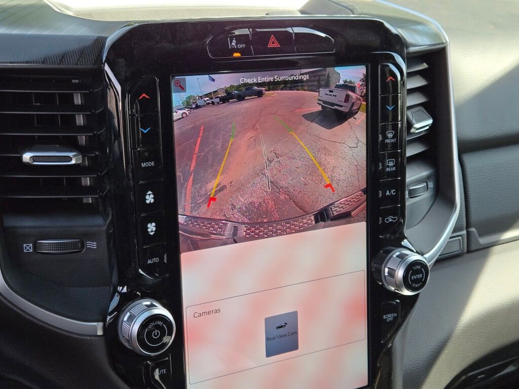 New 2026 RAM 1500 4x4 Crew Cab image 29