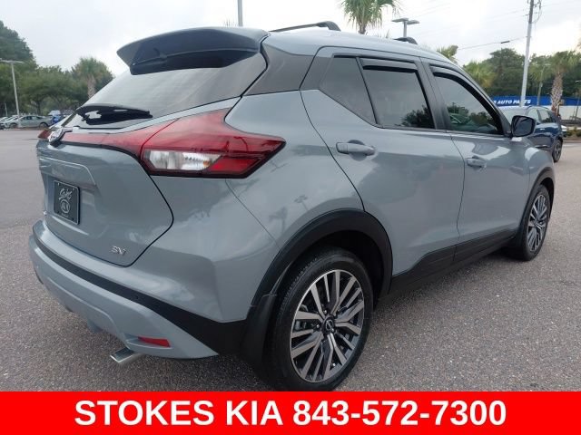 Used 2023 Nissan Kicks SV w/ Interior Electronics Package FWD image 5