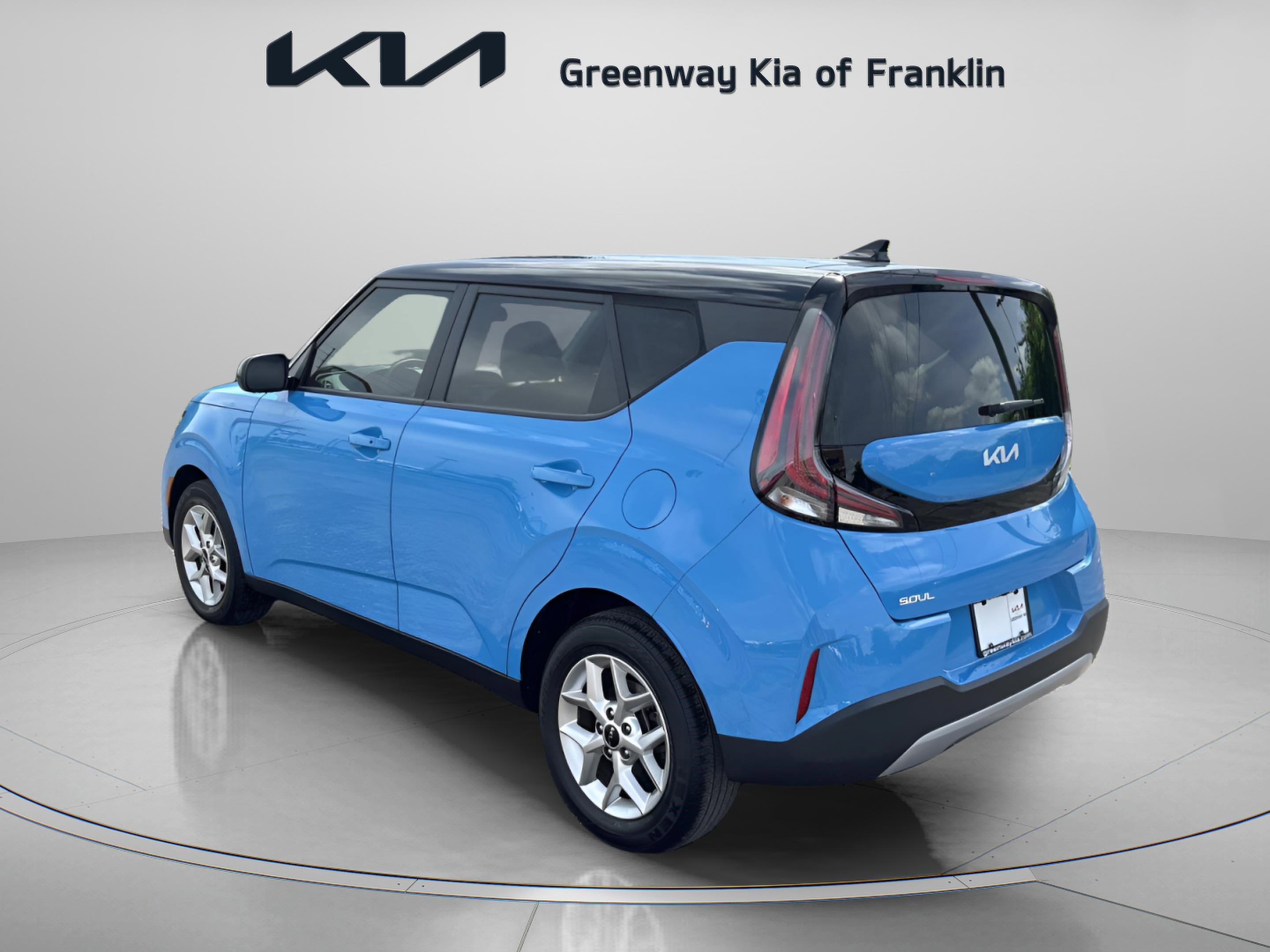 Used 2024 Kia Soul S FWD image 5