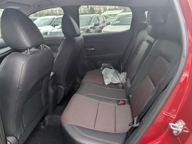 New 2026 Nissan Kicks SR w/ Cold Weather Package image 10