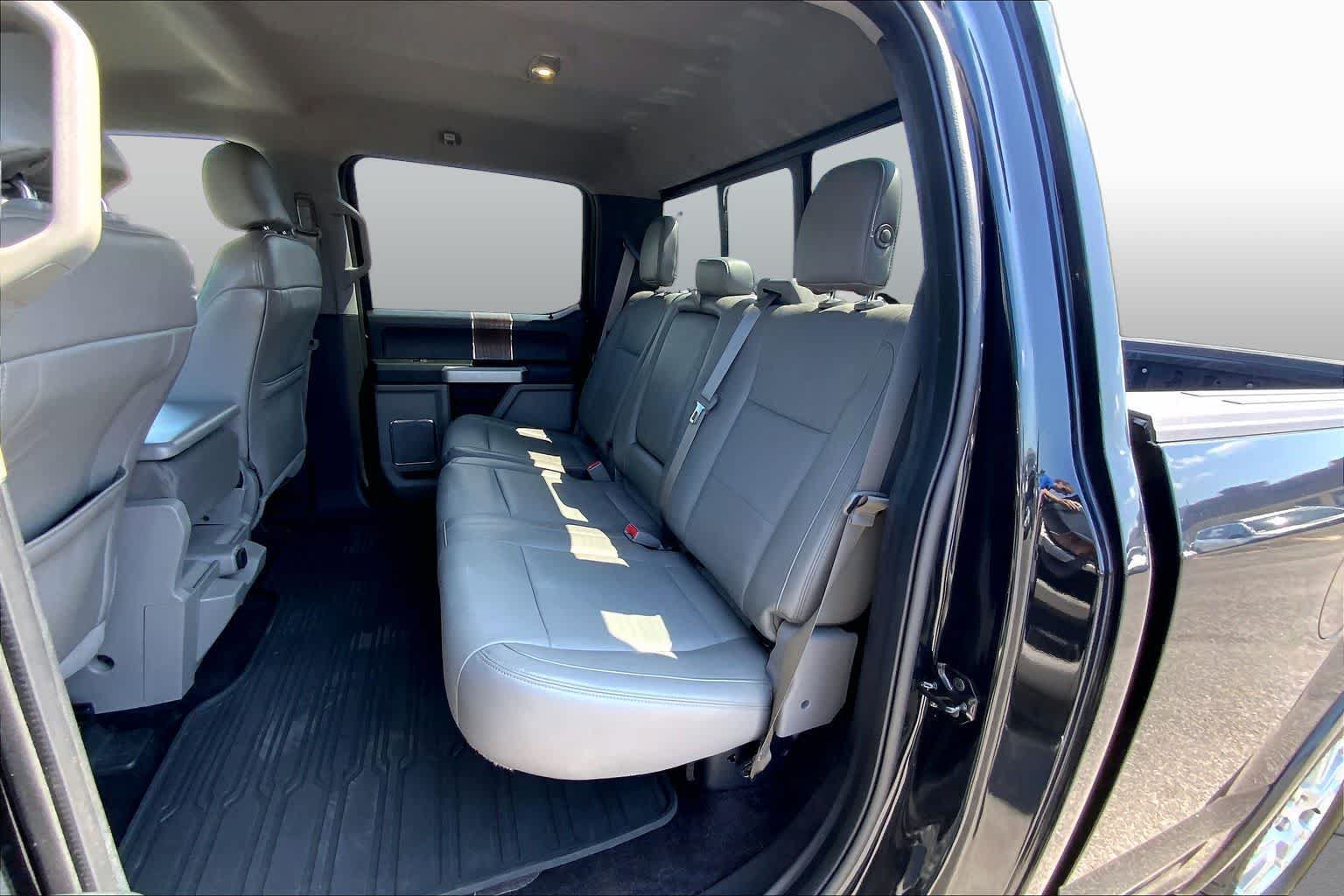 Used 2015 Ford F150 Lariat w/ Trailer Tow Package RWD image 19