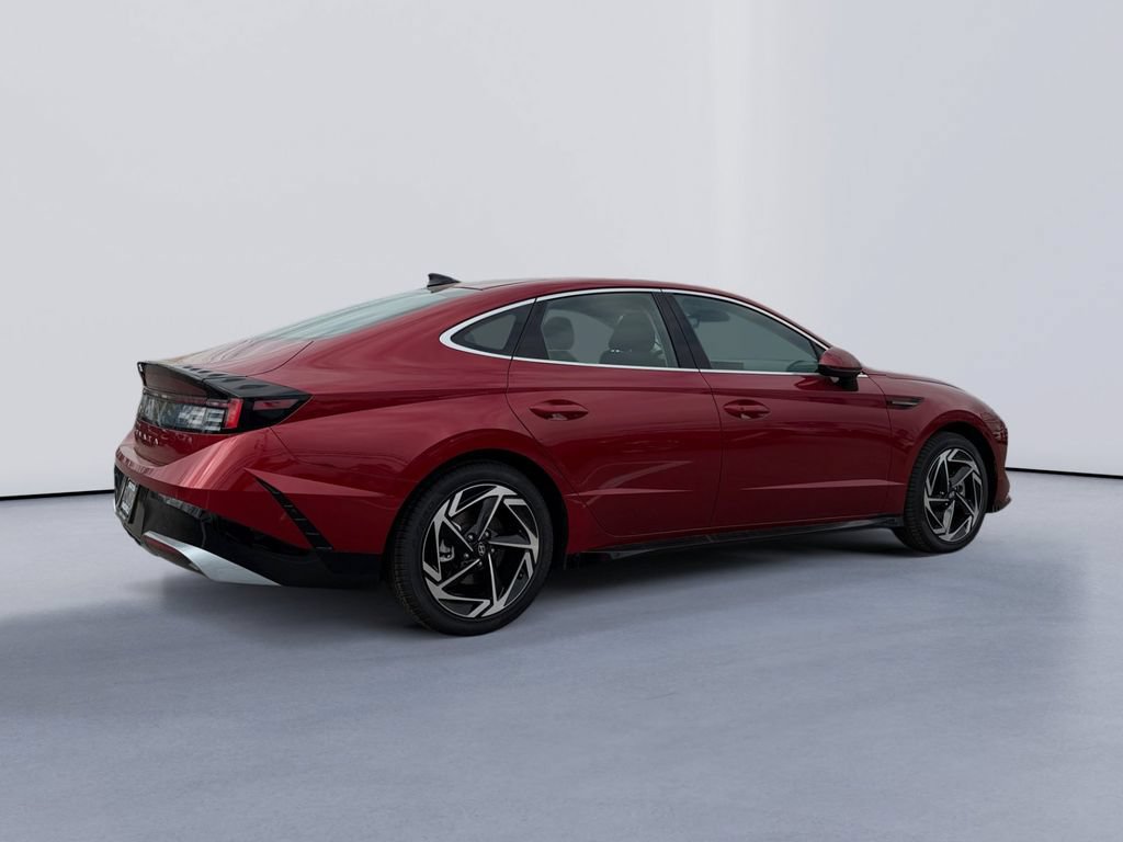 New 2026 Hyundai Sonata SEL FWD image 3
