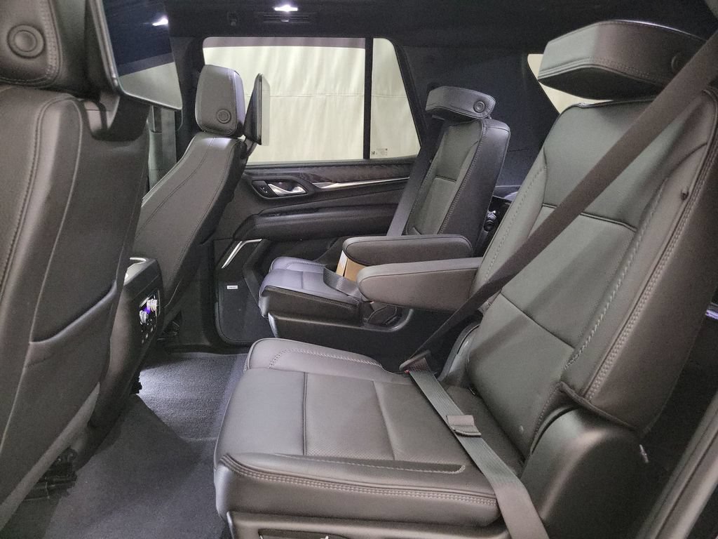 Used 2023 GMC Yukon Denali w/ Denali Reserve Package AWD/4WD image 12