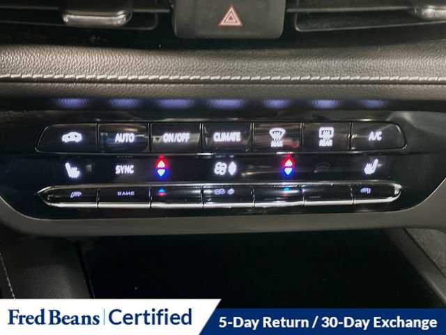 Used 2023 Buick Envision Essence AWD/4WD image 18