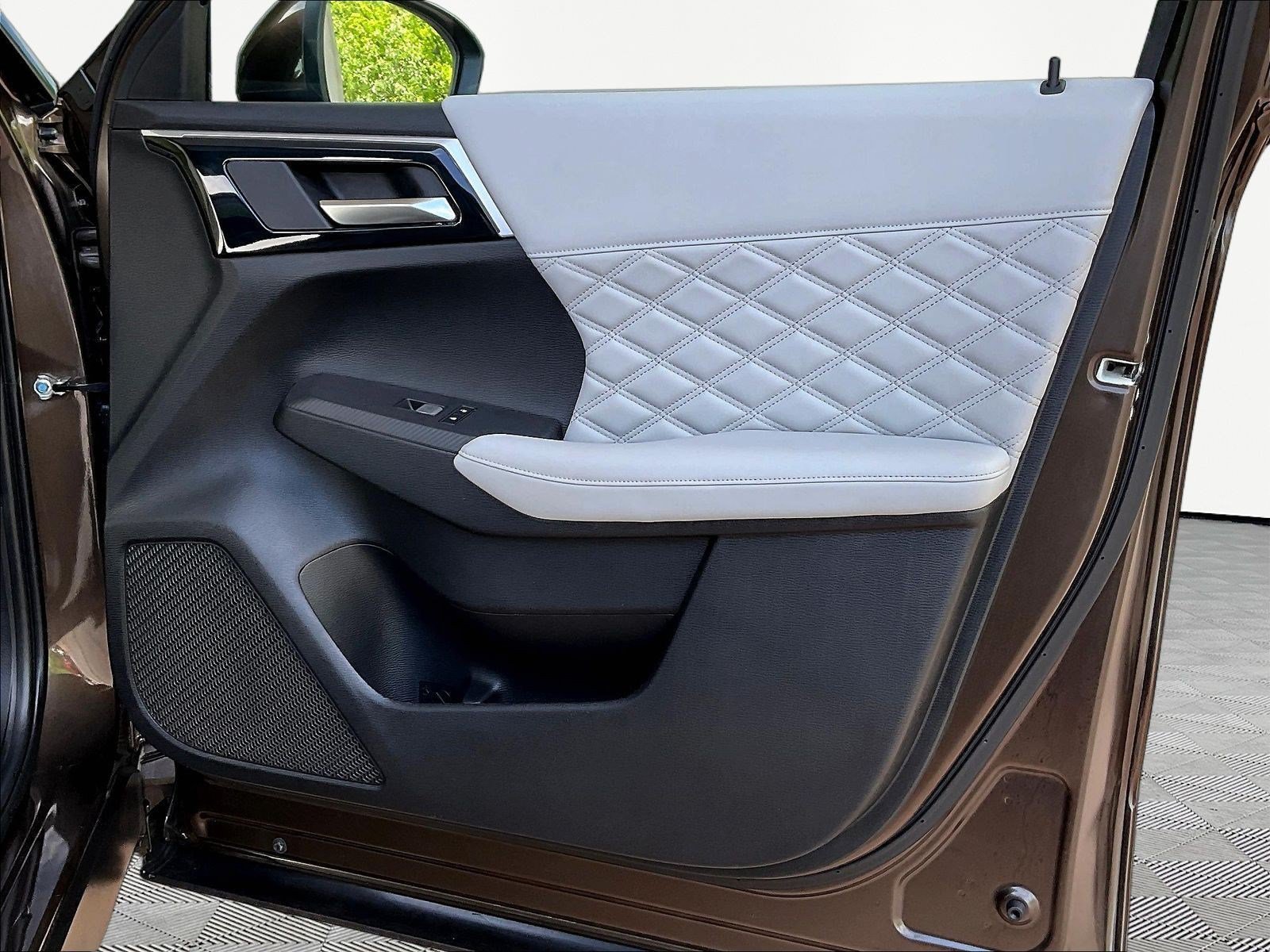 Used 2023 Mitsubishi Outlander SEL FWD image 28