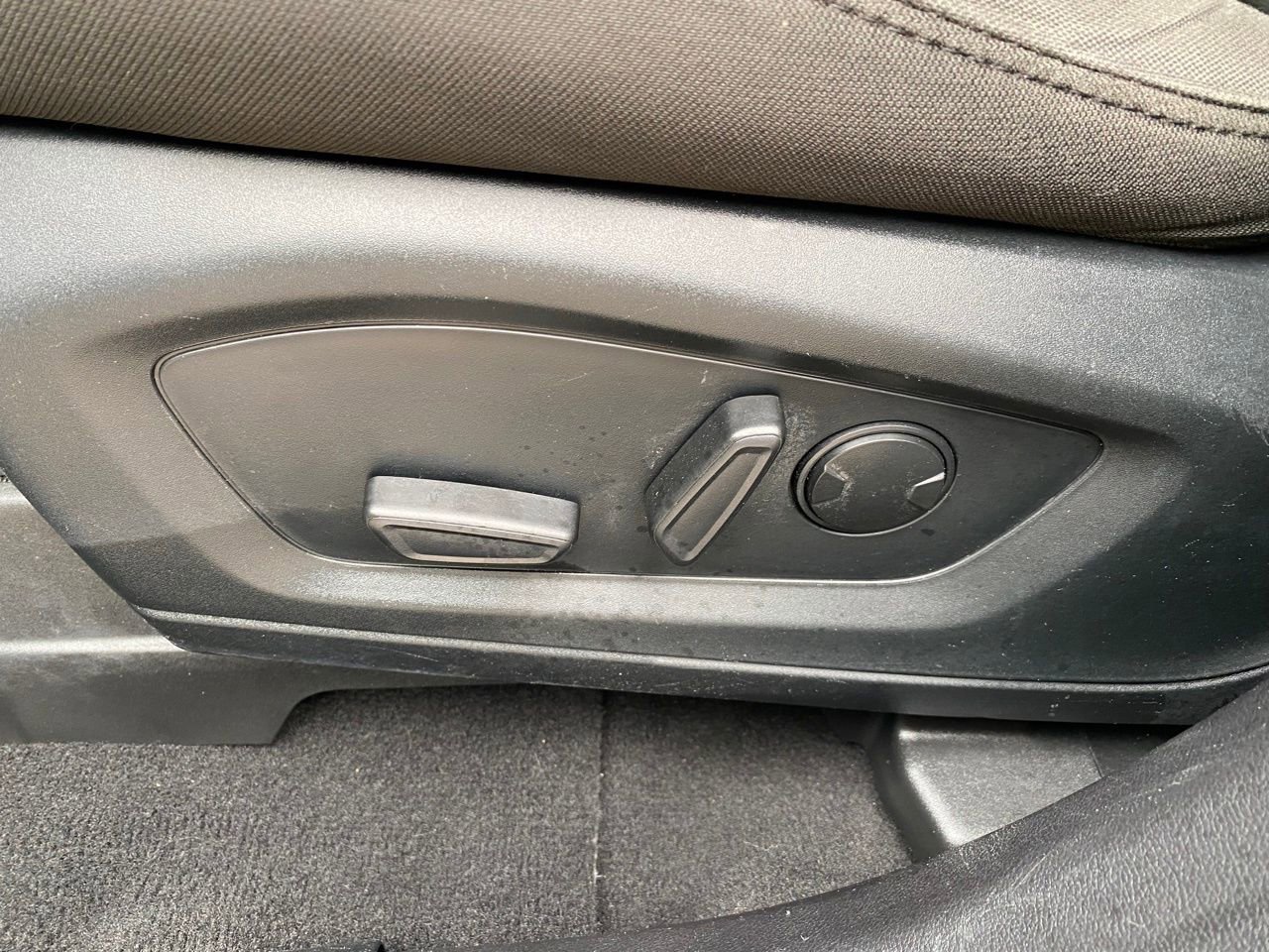 Used 2021 Ford Explorer XLT image 35