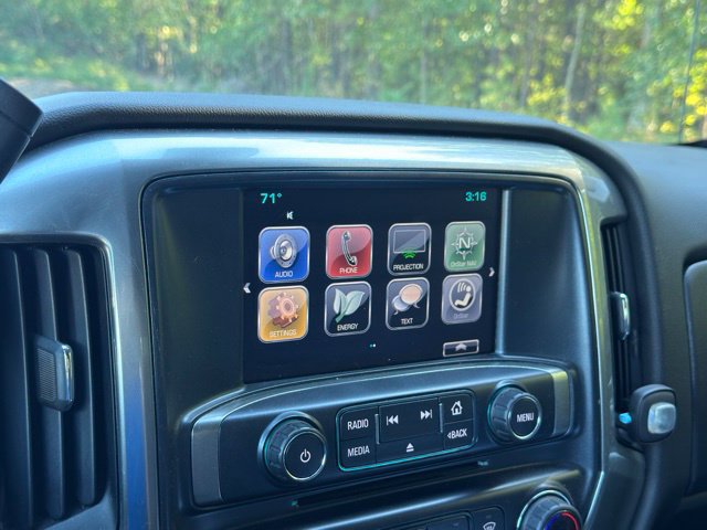 Used 2018 Chevrolet Silverado 1500 LT w/ LT Eassist Package AWD/4WD image 32