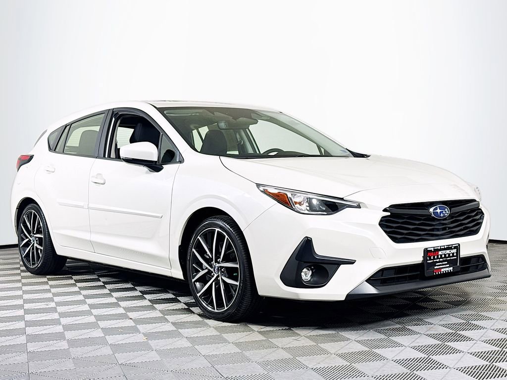 Used 2025 Subaru Impreza 2.0i Sport image 1