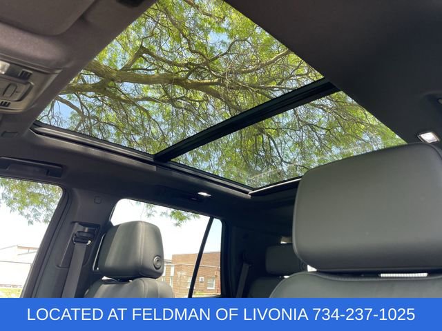 Certified 2023 Chevrolet Tahoe LT w/ Luxury Package AWD/4WD image 18