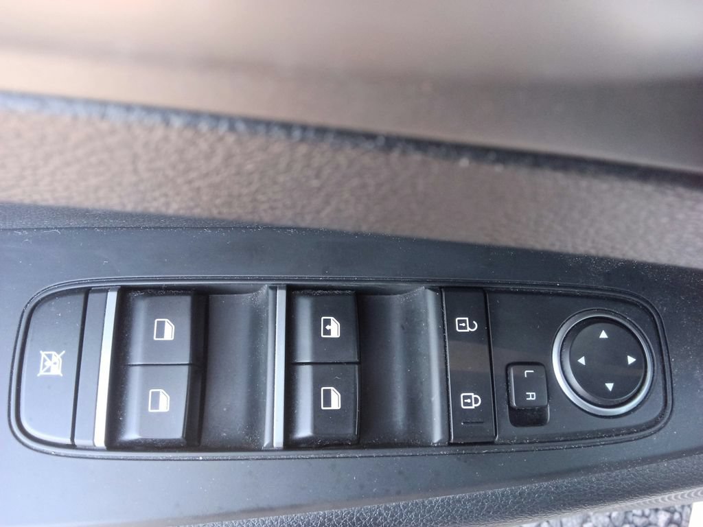 Used 2021 Kia Forte LXS FWD image 18