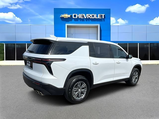 Used 2024 Chevrolet Traverse LS w/ LPO, Floor Liner Package FWD image 3