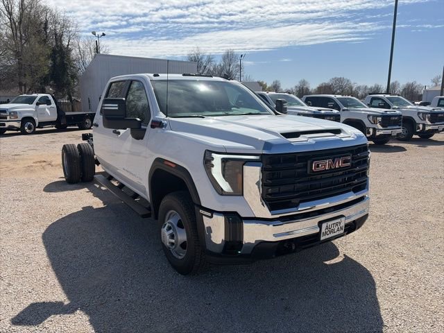 New 2026 GMC Sierra 3500 Pro w/ Convenience Package image 7