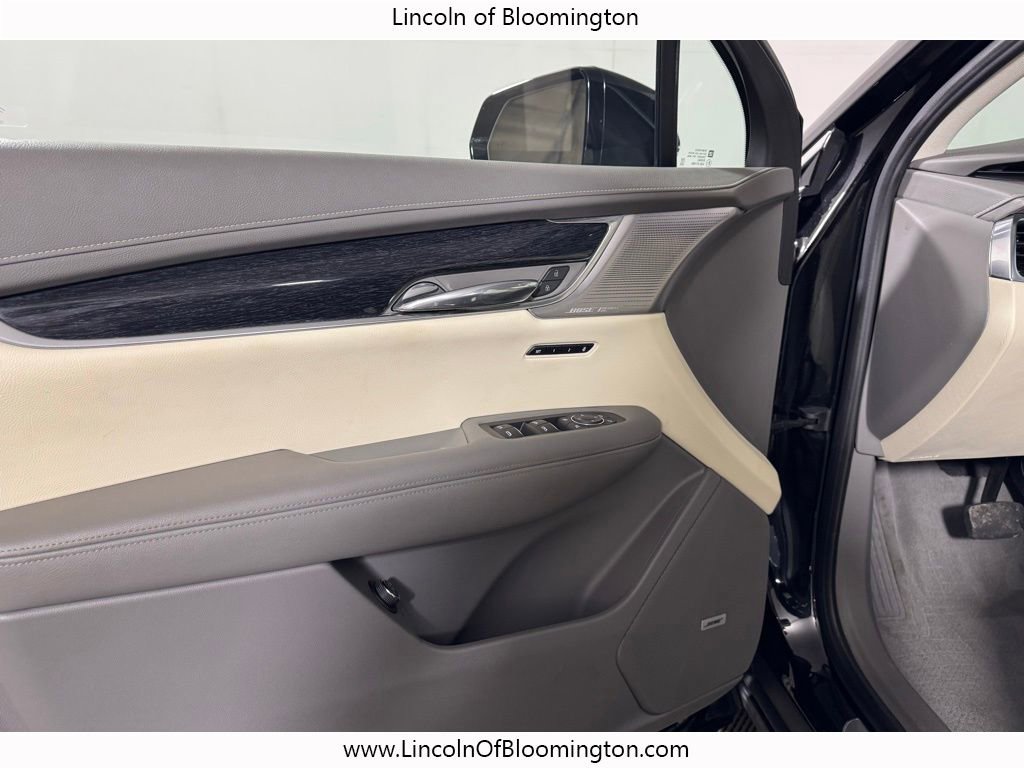 Used 2023 Cadillac XT6 Premium Luxury AWD/4WD image 15