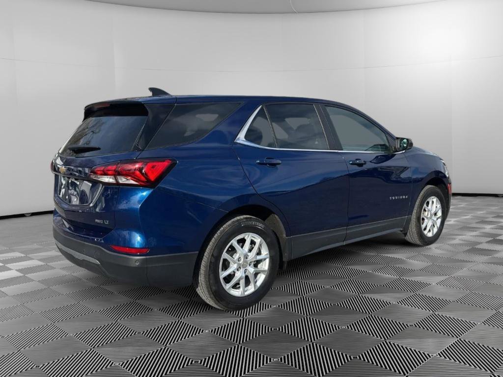 Used 2023 Chevrolet Equinox LT image 4