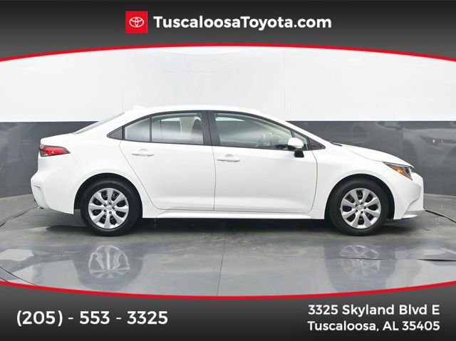 Used 2025 Toyota Corolla LE w/ Convenience Package image 1