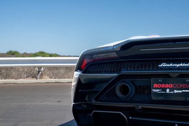 Used 2020 Lamborghini Huracan EVO RWD image 16