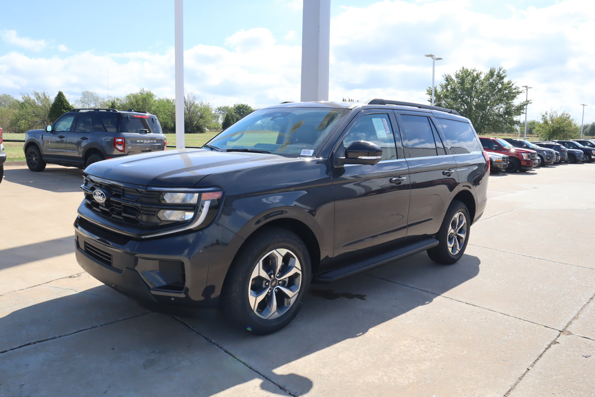 New 2027 Ford Expedition Active AWD/4WD image 11